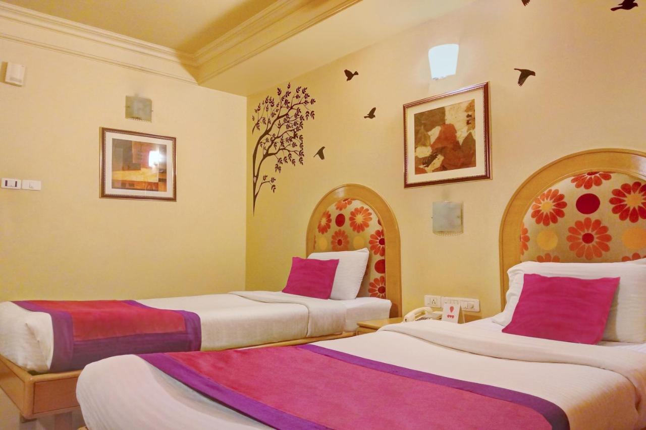 Capital O 333 Hotel Crystal Homes Bangalore Esterno foto