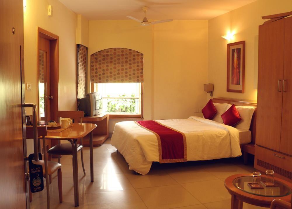 Capital O 333 Hotel Crystal Homes Bangalore Esterno foto