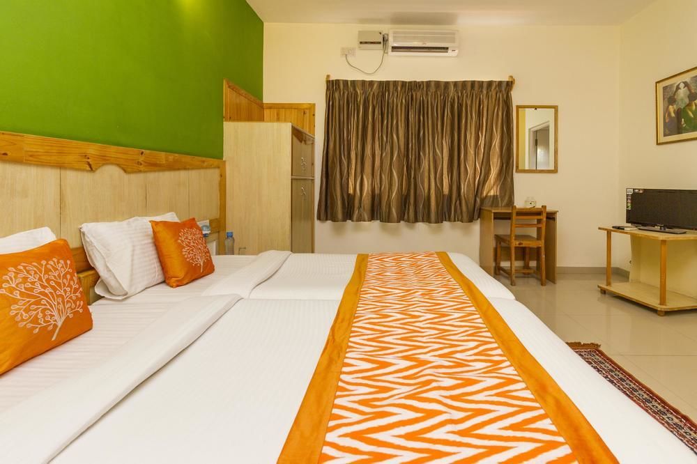 Capital O 333 Hotel Crystal Homes Bangalore Esterno foto
