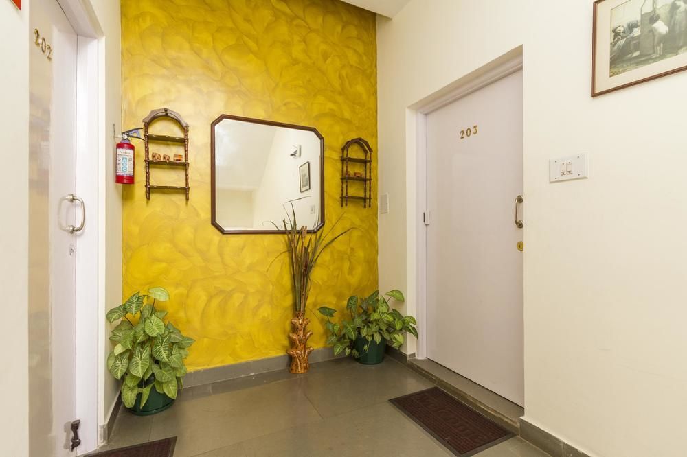 Capital O 333 Hotel Crystal Homes Bangalore Esterno foto